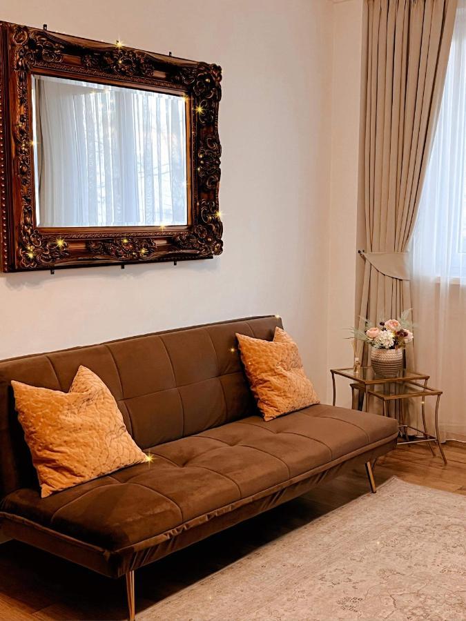 Niran Apartament Oradea Exterior photo